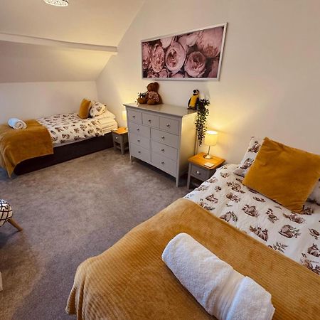 Lola'S Loft With Lake Views - Central Bowness - Pet Friendly Bagian luar foto
