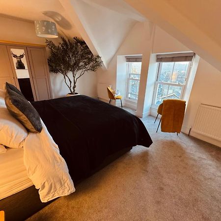 Lola'S Loft With Lake Views - Central Bowness - Pet Friendly Bagian luar foto