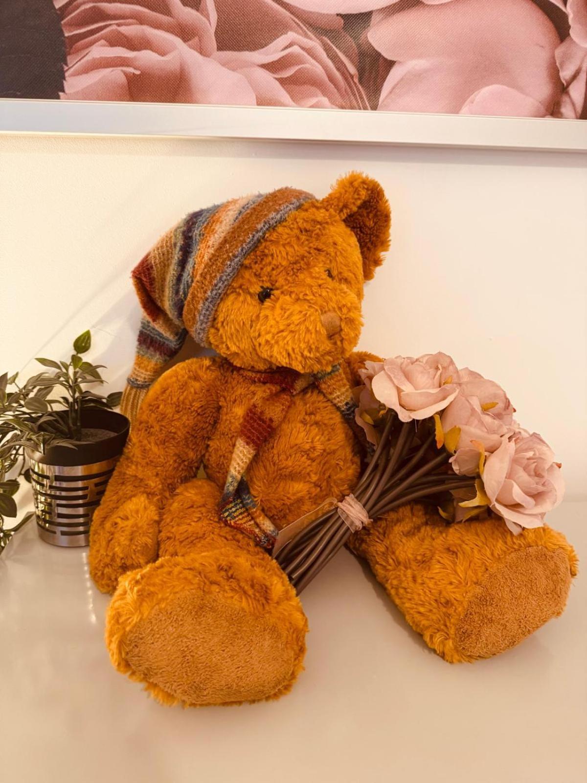 Lola'S Loft With Lake Views - Central Bowness - Pet Friendly Bagian luar foto